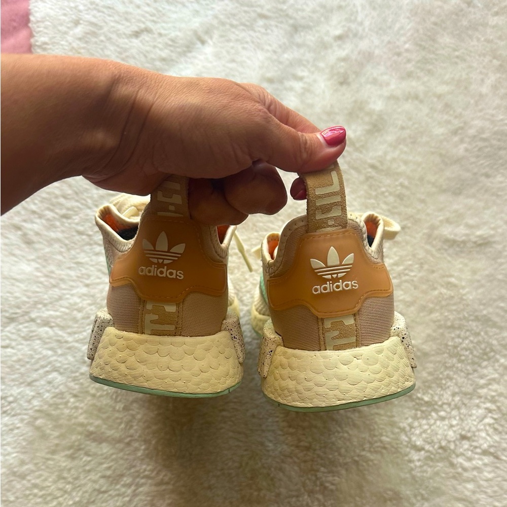Adidas Cream and Mint Sneakers - Picture 9 of 10